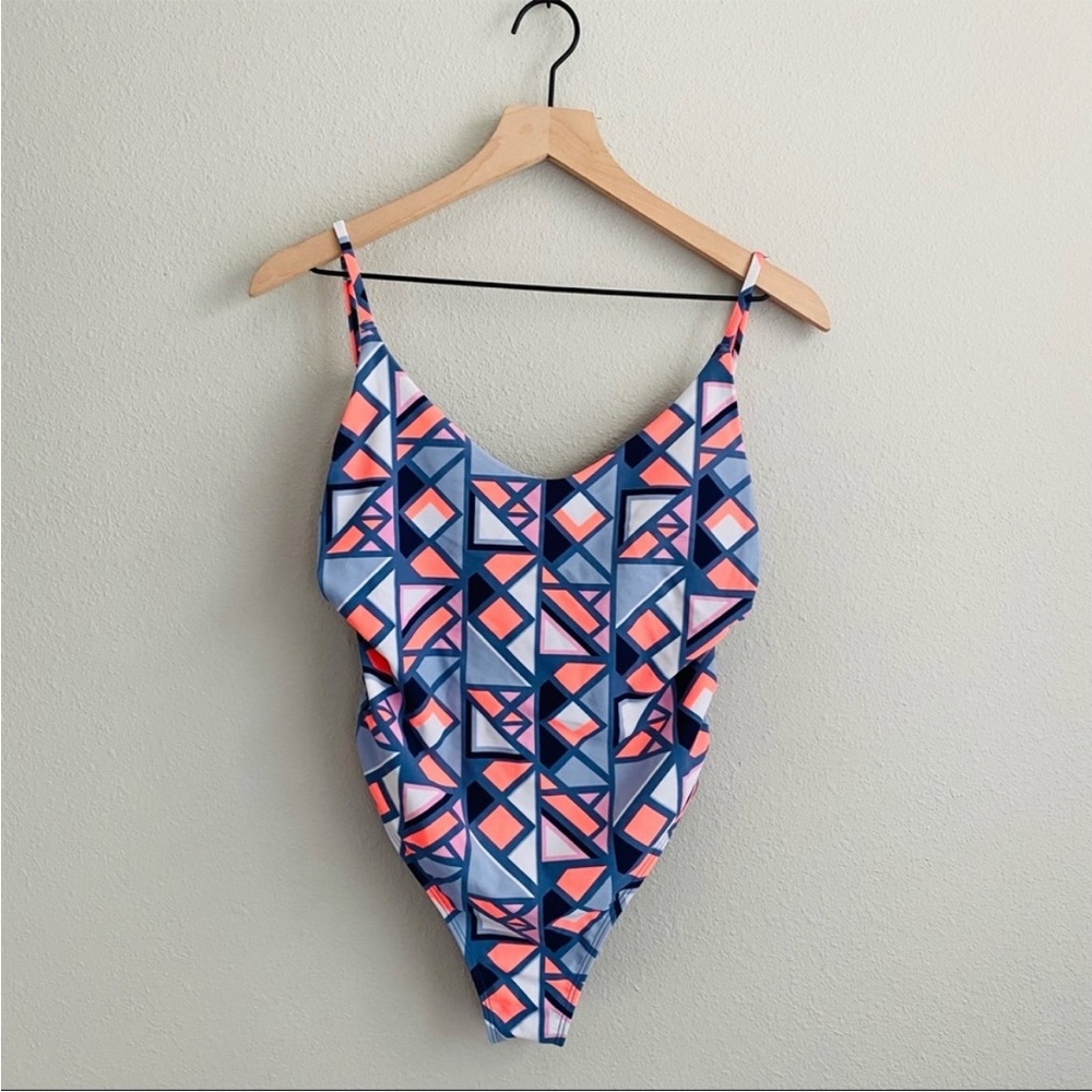 Aerie Geometric Print One Piece Swimsuit Womens Small Coral Blue White Pink